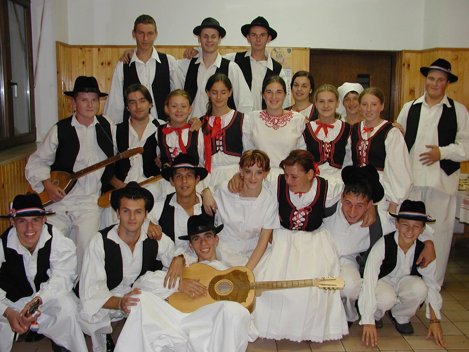 Kulturno-umjetničko društvo Šandrovac Kulturno-umjetničko društvo Šandrovac